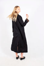 Load image into Gallery viewer, THE MARFA DUSTER: BLACK LINEN + BEIGE COTTON STRIPE